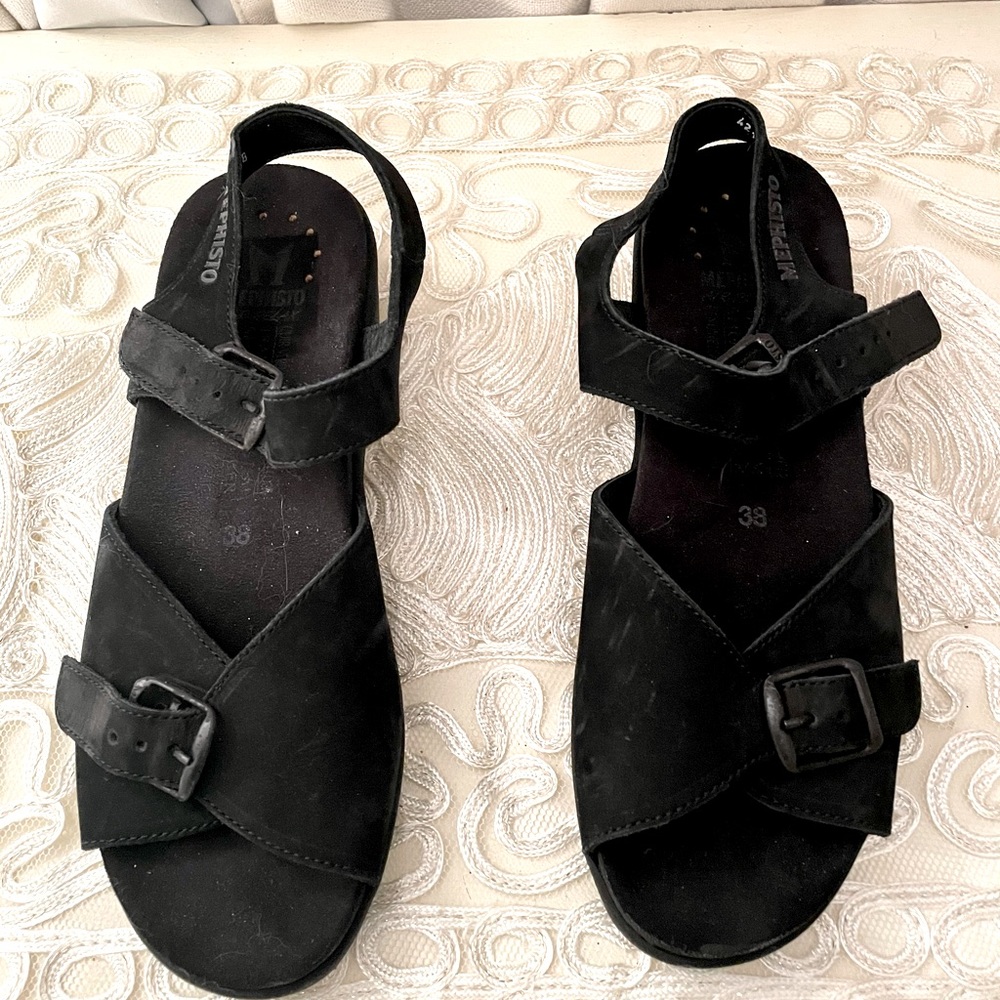 Mephisto Black Sandals never worn